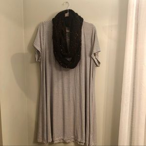 Old Navy Black and White Striped Dress